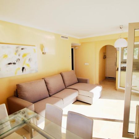 Atico Con Piscina Privada En Primera Linea Apartment Denia Ruang foto