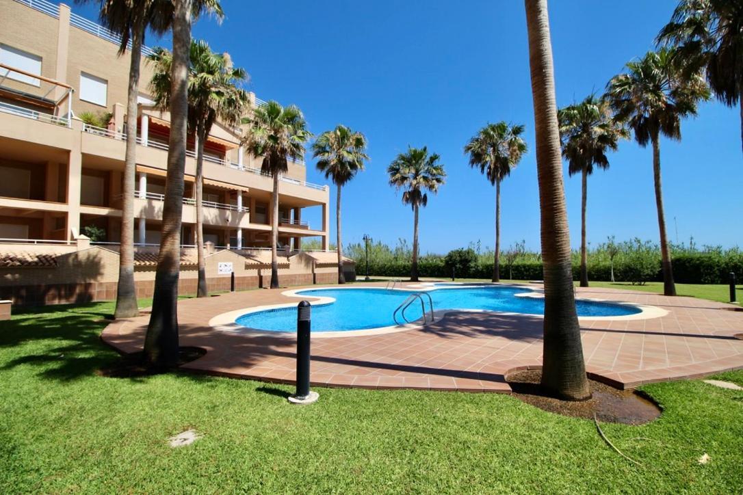 Atico Con Piscina Privada En Primera Linea Apartment Denia Bagian luar foto