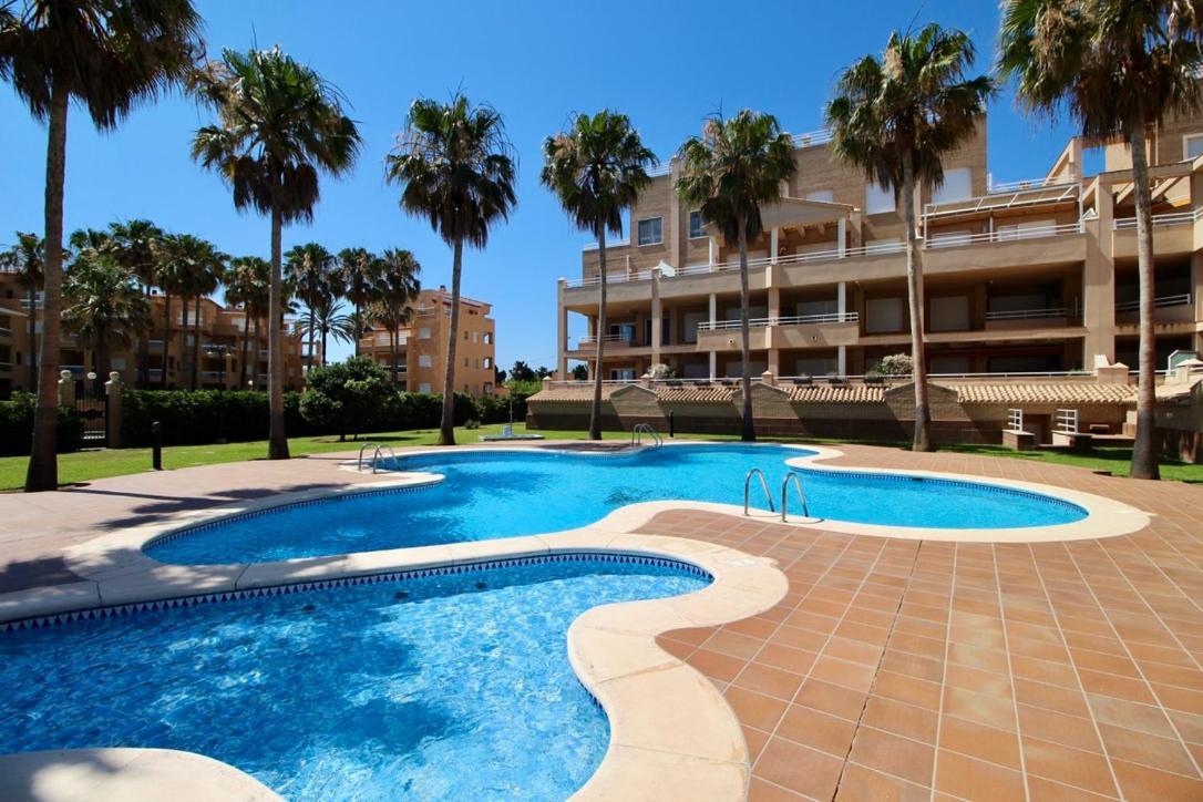 Atico Con Piscina Privada En Primera Linea Apartment Denia Bagian luar foto