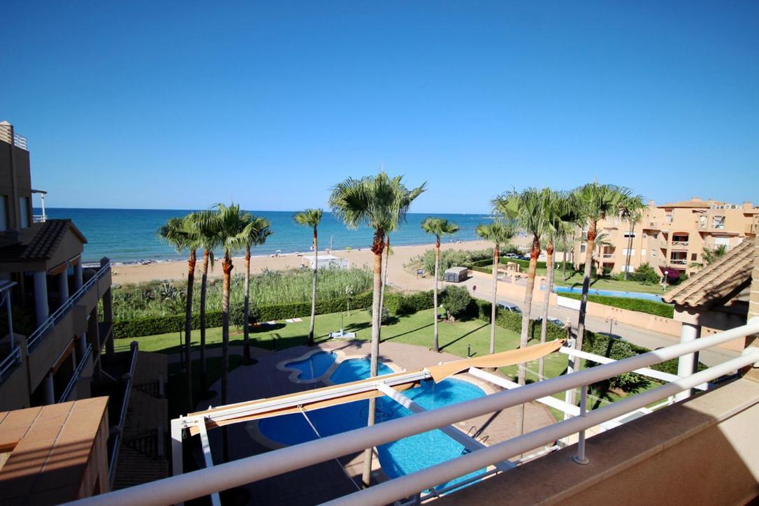 Atico Con Piscina Privada En Primera Linea Apartment Denia Bagian luar foto