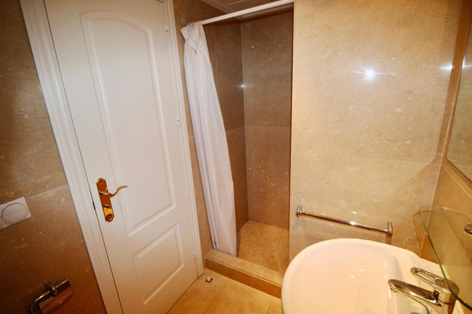 Atico Con Piscina Privada En Primera Linea Apartment Denia Ruang foto