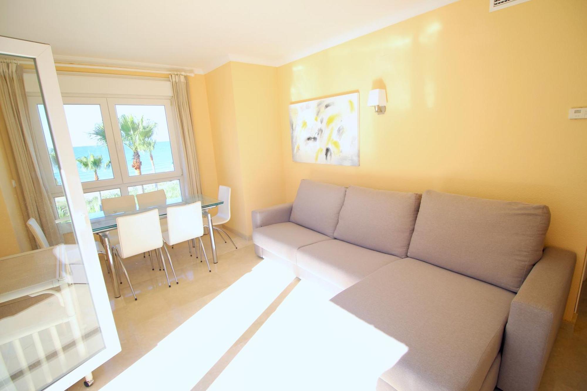 Atico Con Piscina Privada En Primera Linea Apartment Denia Ruang foto